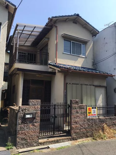 2-story building, 3DK in 2-chome, Akemimachi, Yao City
