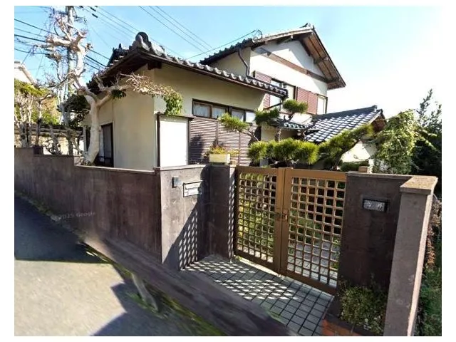 4LDK used house in Ikoma City, Ichibun-cho, 9 minutes on foot from Kintetsu Ikoma Line "Ichibun" Station.
