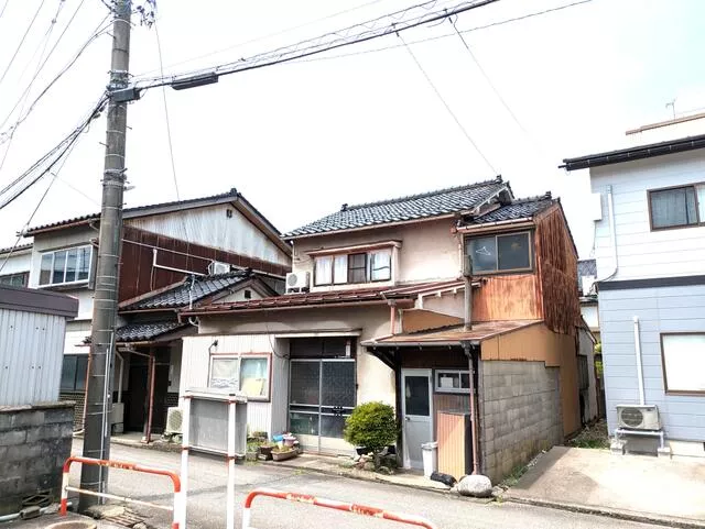 Takaoka City, Teizuka Town (Takaoka Station), 2-story, 4LDK