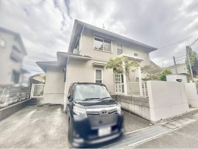 ■ About 17 minutes on foot from Kobe Electric Railway Kurio Line "Sakae"! ■ Parking space for 2 cars♪