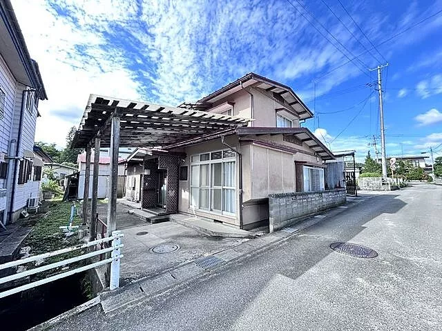 Used single-family home Nishimurayama-gun Asahi Town Oaza Otani Aza Takagi Detached house