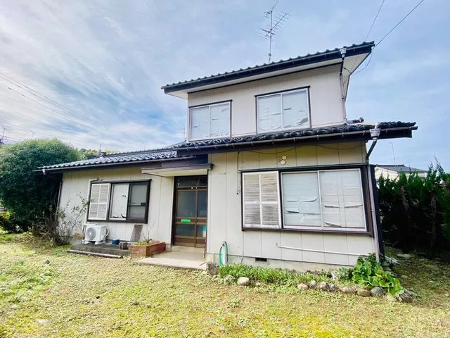 Oaza Hiragushi (Echigo-Oshiage Hisui Coast Station) 5 million yen