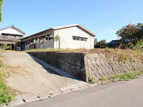 Used single-family home, Bus, get off at Ryokou-mura Uriuya, 3-minute walk