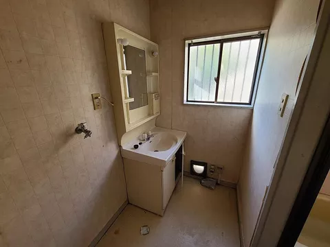 Used single-family home Tada Green Heights - Image 11
