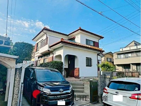Within a 15-minute walk to elementary and junior high schools! Numerous commercial facilities within walking distance, a fulfilling living environment♪