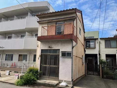 8 minutes on foot from Nakamura Park Station! Start your easy living in a detached house for 8.8 million yen♪