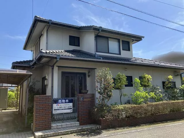 Matsuyama City Yunoyama 4-chome (Dogo Park Station) 2-story building 4LDK