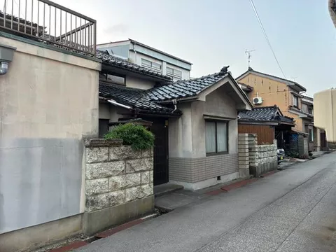 Takaoka City, Kumano Town (Shikino Junior High School Mae Station), 2-story, 6SDK - Image 3