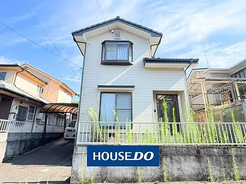 Used single-family home, 30-minute walk from JR Sanyo Main Line, Iwata Station.