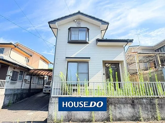 Used single-family home, 30-minute walk from JR Sanyo Main Line, Iwata Station.