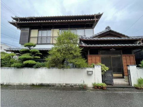 Kochi City, Totsu 3-chome (Sanbashi-dori 5-chome Station), 2-story, 4DK