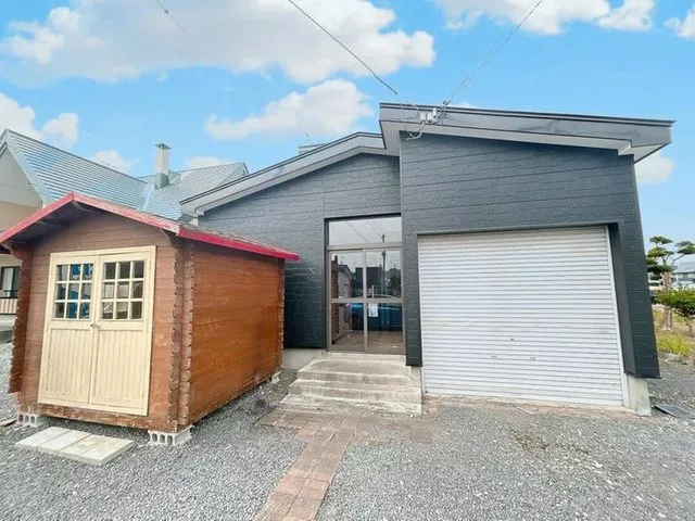 [Open House] Current sale / New seismic standards compliant / Parking for 3 cars available / Quiet residential area / Low traffic in the surrounding area