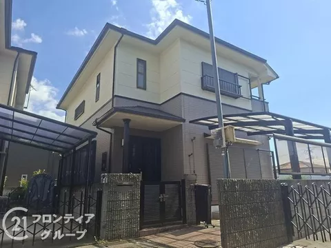 All rooms are 6 tatami mats or larger + Immediate viewing available, 4LDK with carport ■ All rooms have storage / South-facing