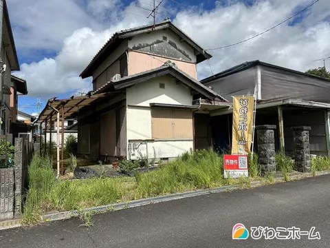 Koka-shi, Koka Mizuguchi-cho Kitawaki (Mizuguchi-jonan Sta.) 2F 4DK

4,900,000 yen