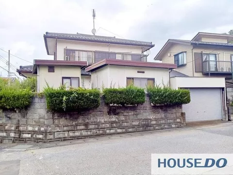4LDK on a corner lot, 8 minutes walk from Shin-Torite Station! Good sunlight exposure and includes parking for 1 car♪
