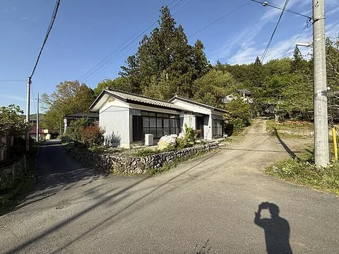 Used single-family home, Chichibu Railway Ohnohara Station, 28 minutes on foot