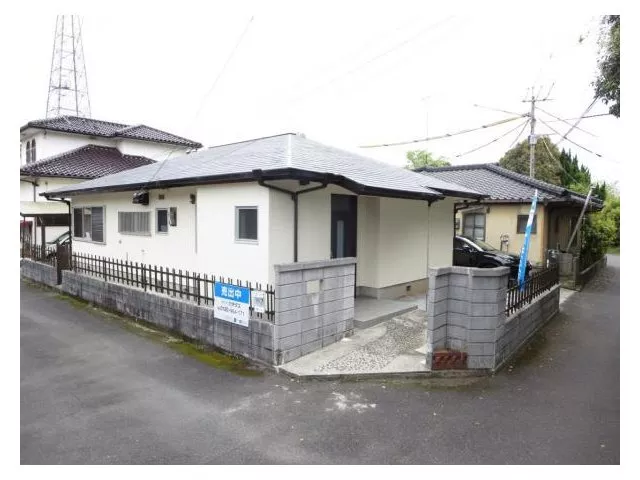 [Open House] [Interior and exterior renovated] [Immediate move-in possible] [New water facilities replaced]