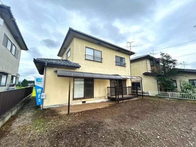Nagano City, Amori - Good view from the second floor of the used house, garden on the south side