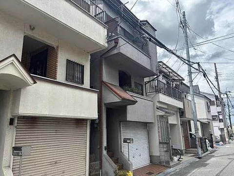 Used single-family home Matsubara City Kawai 3-chome Used house