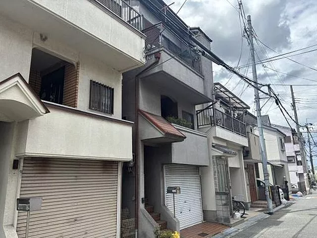 Used single-family home Matsubara City Kawai 3-chome Used house