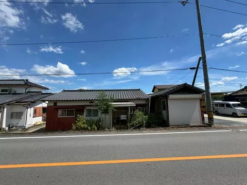 Yame City, Yamauchi (Hainuzuka Station) Single-story building 3DK