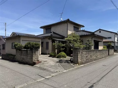 Komatsu City, Kushi Chaya-machi, 2-story building, 5DK