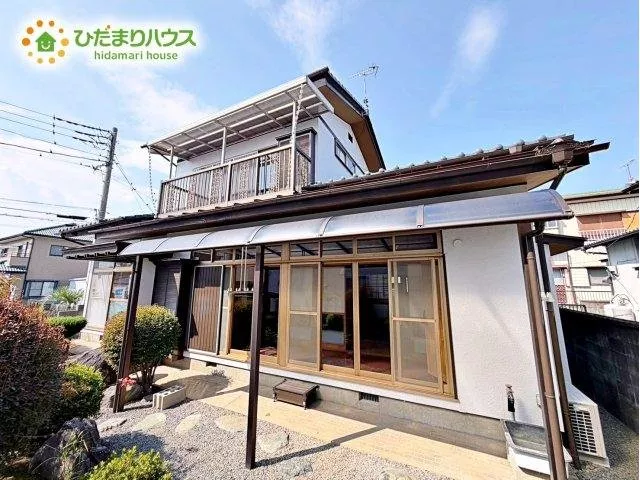 [Viewing reservations now accepted] Quiet residential area × corner lot for openness × abundant number of rooms