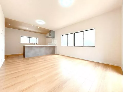 ◆Renovated♪◇All rooms facing south♪◆Parking for 5 cars available♪