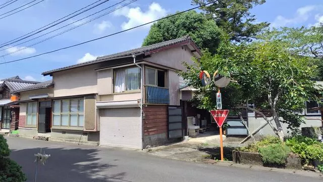 Saeki city, Naokawa, Oaza Shimonaoami (Naomi station) 2F 5SDK

1.5 million yen