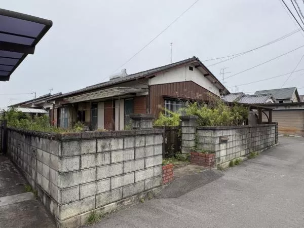 Niihama City, Tano Ue 4-chome (Takahama Station) Single-story building 4DK