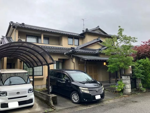 This is a spacious 197.66㎡ 6K used house♪ There are two toilets and two bathrooms!