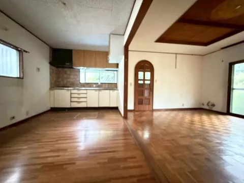 ☆ Close to the station, unpublished property ☆ Ideal for residential or investment use ^^ - Image 2
