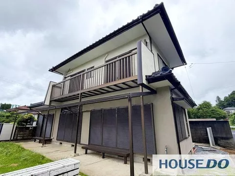 Spacious 4LDK house on a corner lot, approximately 110 tsubo of land, a comfortable home with parking for 3 cars