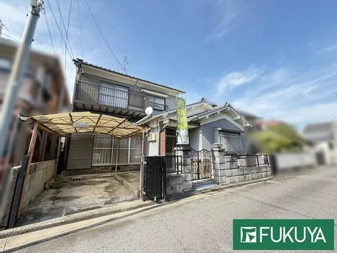 Ishiki District, Miyake Town, Oaza Iwami (Iwami Station) 2-story 8SDK