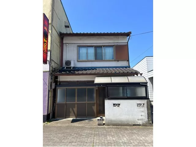 ■4 minutes on foot to the supermarket in a bustling area!! ■Close to Fukuchiyama Castle!!