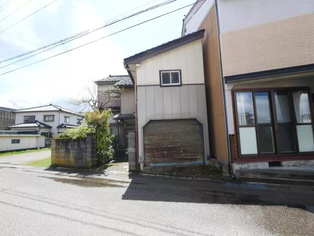 Himi City, Kitaomachi (Himi Station) 2-story 9DK