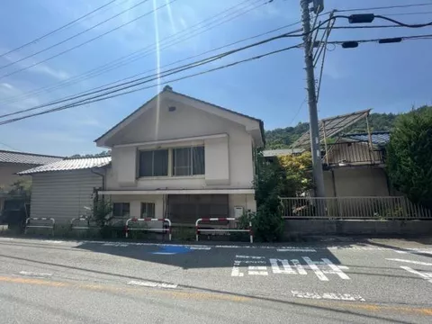Kōshi City, Kamezawa (Shiozaki Station) 2-story building, 7DK