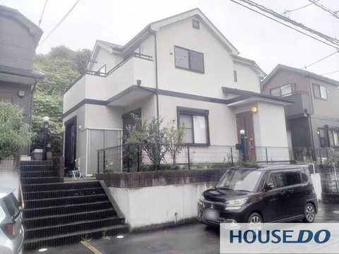 Toride City Komaba 3-chome, 2006-built 4LDK, 14 minutes walk from the station, used house