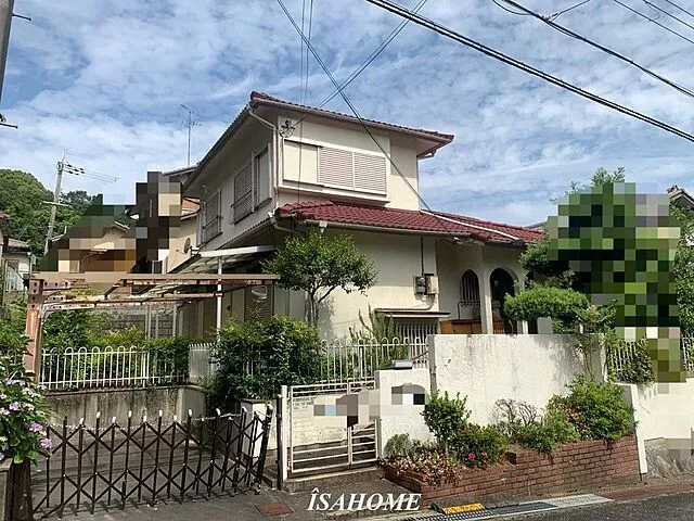Used single-family home, Nankai Takao Line, Mikkaichicho Station, 16 minutes by bus, get off at Minami-ga-oka, 5 minutes on foot