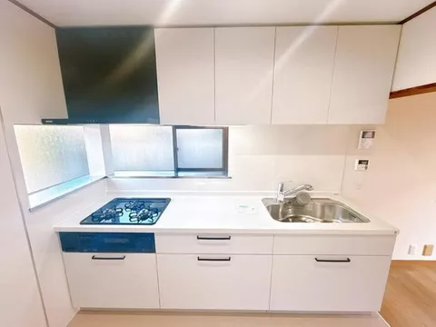 【Viewing event held】Land 60 tsubo, building 27 tsubo. 3LDK layout, renovation scheduled for mid-February 2026 - Image 2