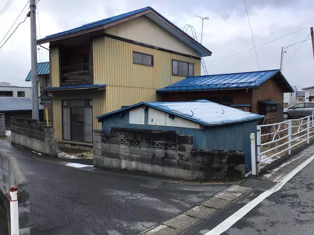 Yonezawa City, Azumacho (Minami-Yonezawa Station) 2-story building 6K