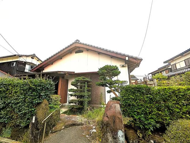 Yamaguchi City, Miyano Shita (Miyano Station) single-story building 4DK