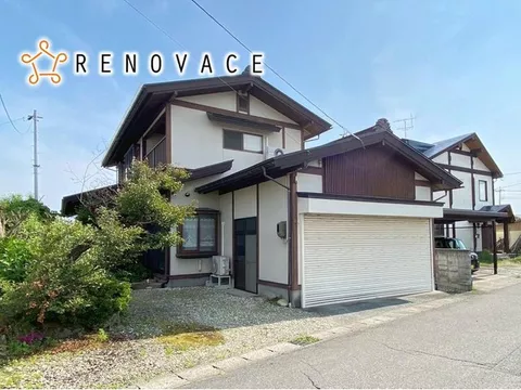 Spacious 5SLDK × parking for 3 cars available! A used house that fulfills a comfortable lifestyle