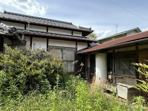 Buzenshi, Oaza Hasama (Ujima Station) Single-story building 5DK