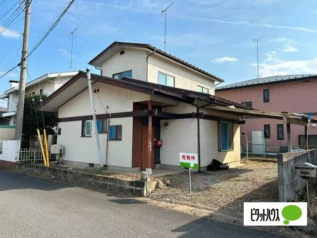 Nasushiobara-shi, Nasu-shi Kami-Atsuzaki (Kuroiso station) 2F 3LDK

3.5 million yen