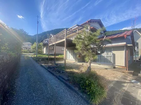 2F 5DK in Nukesato, Kawane-cho, Shimada-shi, Shimada

1,800,000 yen