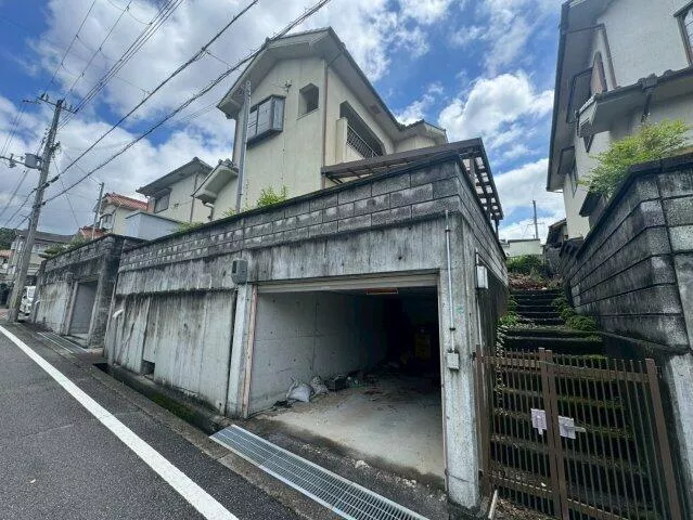 Himeji City, Yumesaki Town, Maenoshou (Himeji Station) 2-story building 5DK