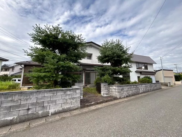 Nigorigawa, Ienomae 9 million yen