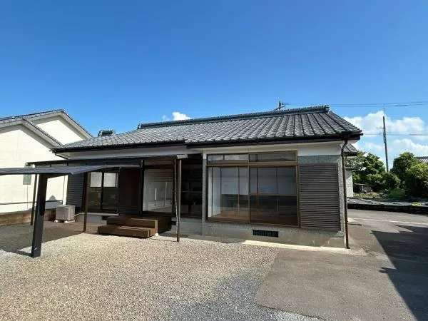 Miyakonojo City, Yamanokuchi Town, Tomiyoshi (Yamanokuchi Station), single-story, 2LDK