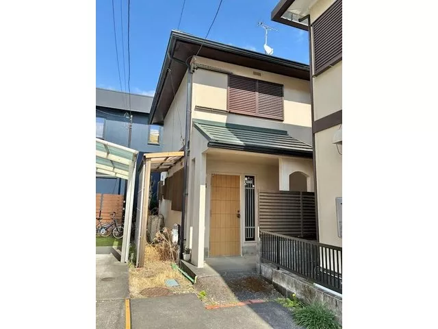 4SLDK with a sunroom!